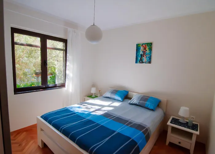 Apartments Iva