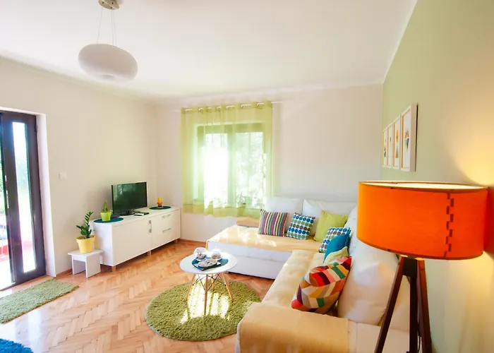Apartments Iva